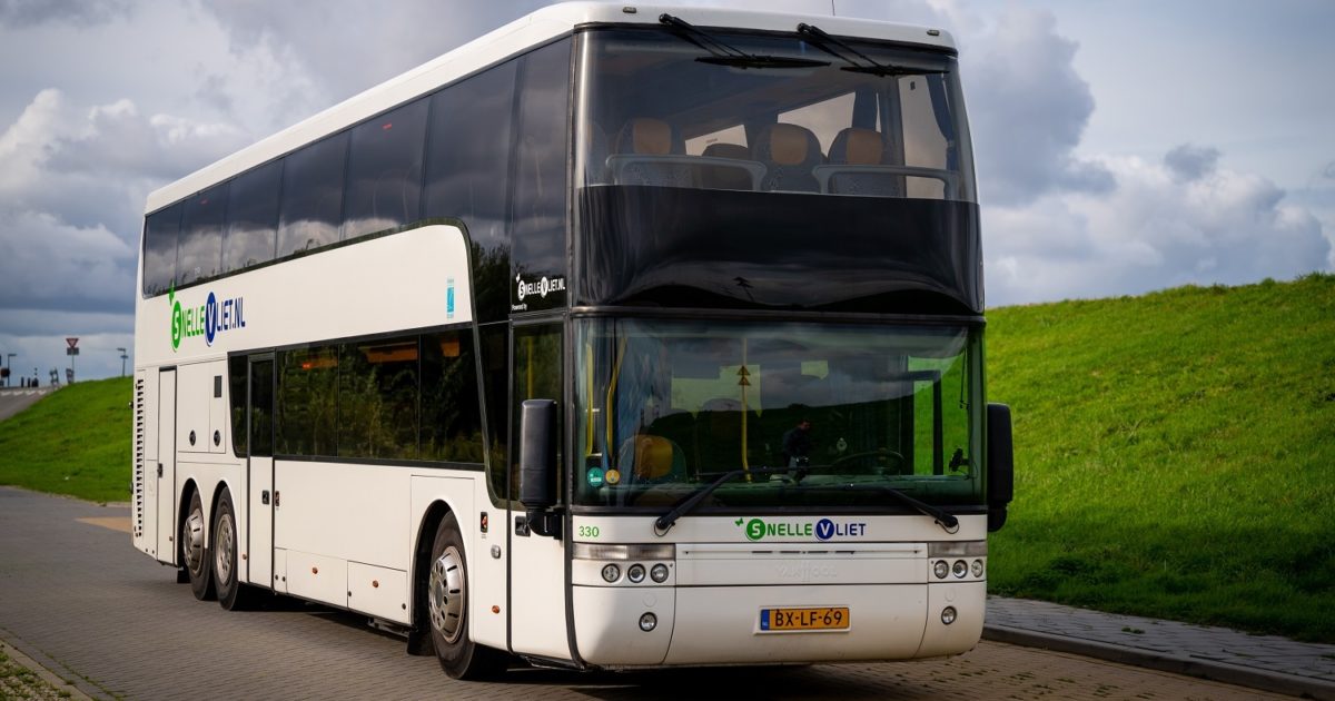 Dubbeldekker bus voor 82 personen Huur nu bij… SnelleVliet